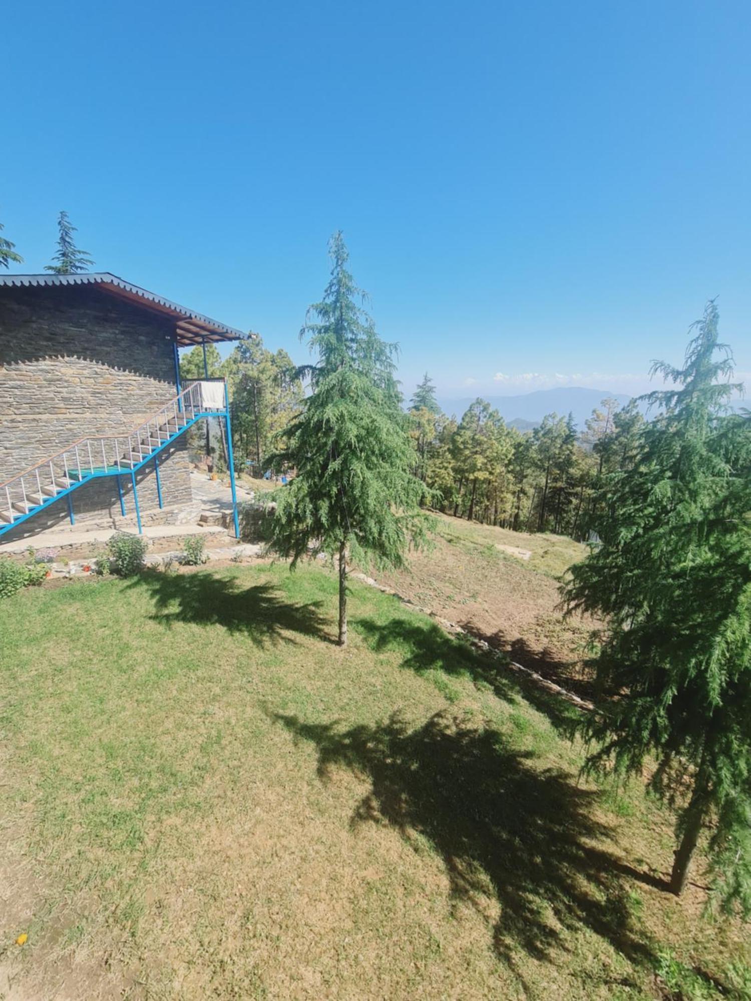 The Roots Homestay Алмора Екстериор снимка